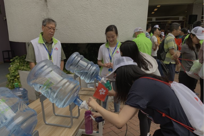 千人賀華誕 龍躍健步行